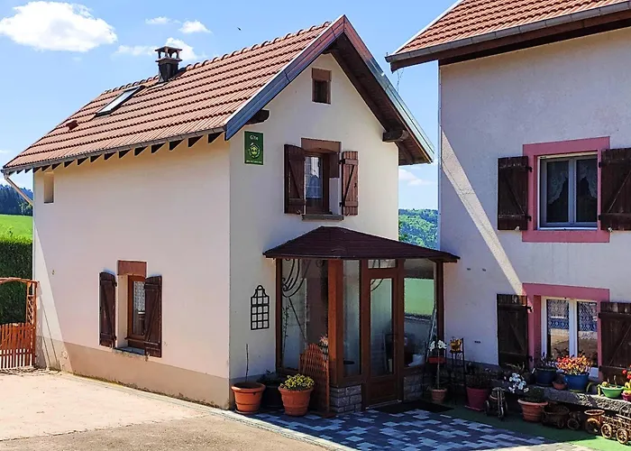 Semesterbostad Rustique A Laveline-du-houx, Proche Foret - Fr-1-589-141 *